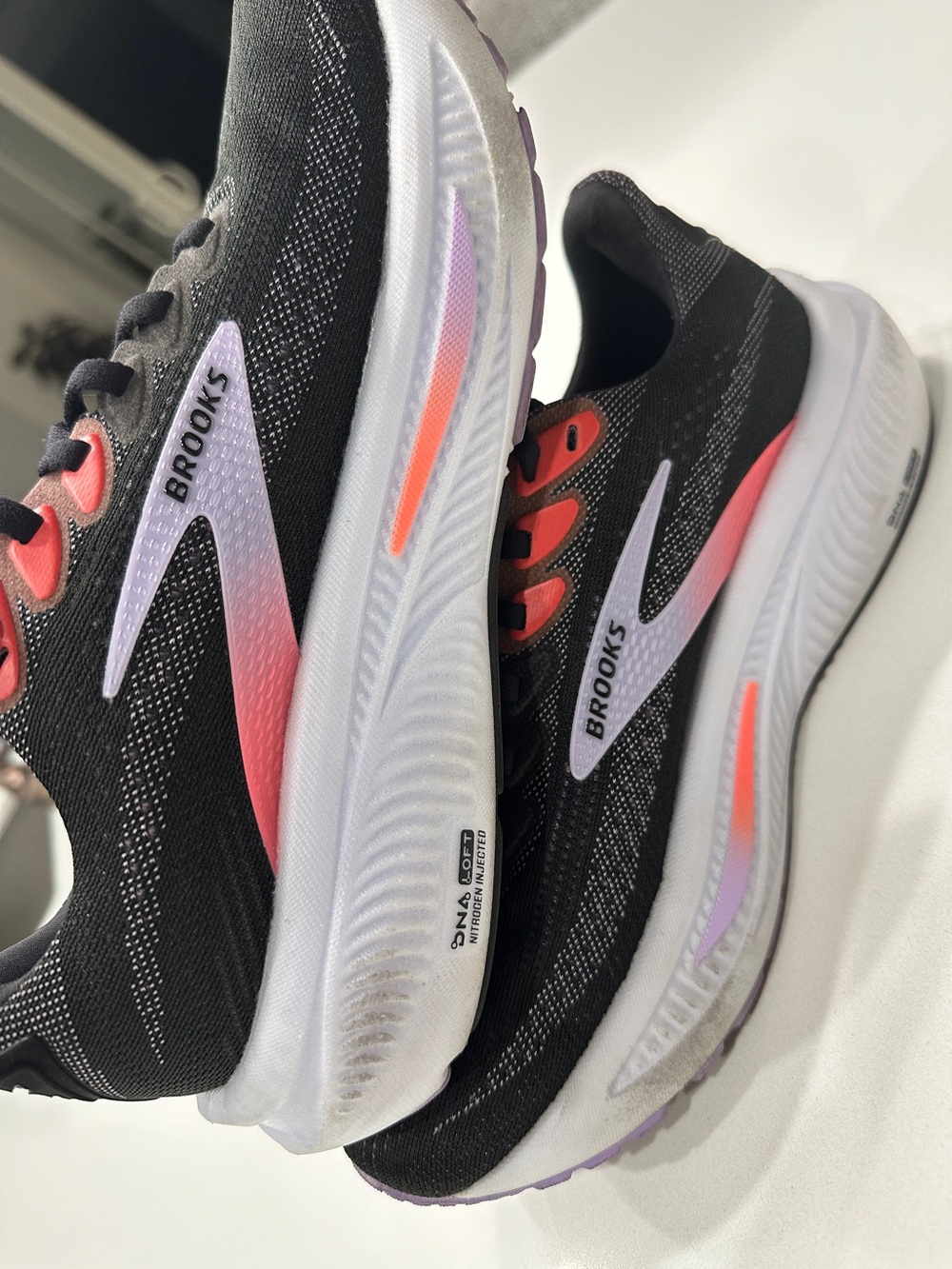 Brooks Ghost 17 Running Shoe - Women's Size 7 Black Coral Colorway - Picture 5 of 6
